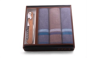 Gift box of quality men´s handkerchiefs in practical packaging along with knife-wine opener - 3 pcs. ( code M24 )