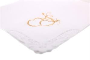 Luxusní celobílý dámský kapesník s vyšitými svatebními motivy, baleno v sáčku - 1 ks. ( kód L23 )