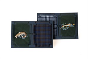 Gift set of men´s handkerchiefs - a combination of one embroidered and one multicolored woven in a box. Hunting (roe deer, deer, horn, grouse, pheasant), Fishing (catfish, pike, perch), Sport (golfer, tennis player) motives - 2 pcs. ( code M18 )
