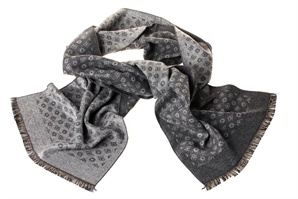 Quality men's scarf made of 100% viscose (code B 07)